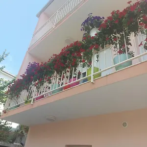  Apartman Dora